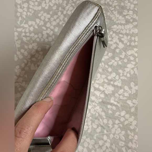 COACH Soho Pleated Patent Leather Slim Envelope Wallet Gray F42813 - Picture 3 of 5